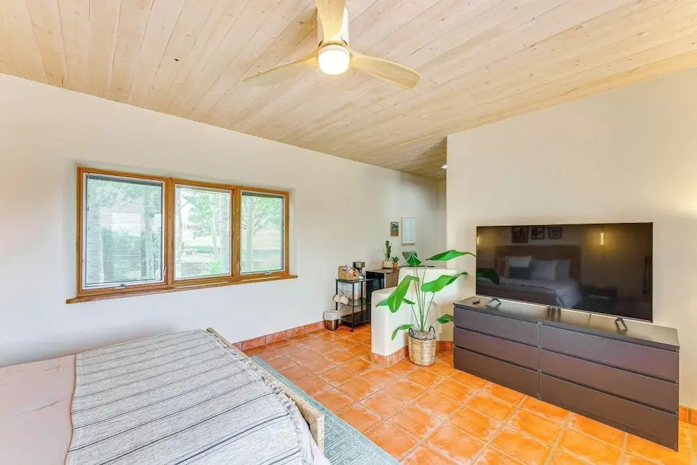Mtn-view Retreat w/ Hot Tub in New Mexico!