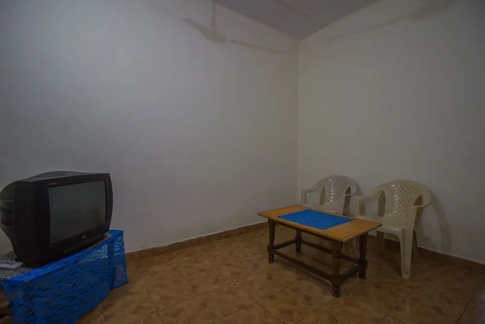 OYO 16483 Home Garden View 1BHK Morjim Beach