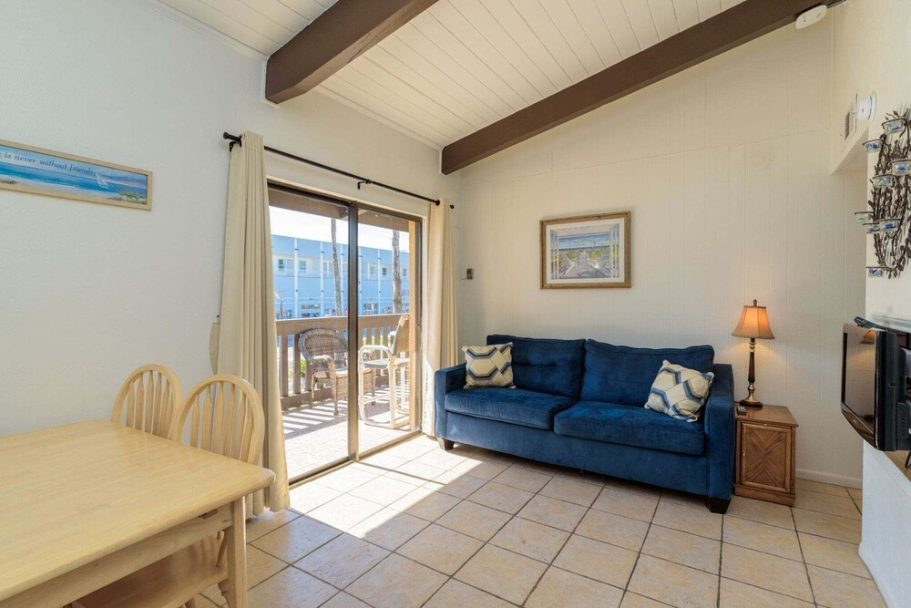 Tiki 260 - Comfortable 1br Condo W/ Ocean Views 1 Bedroom Condo
