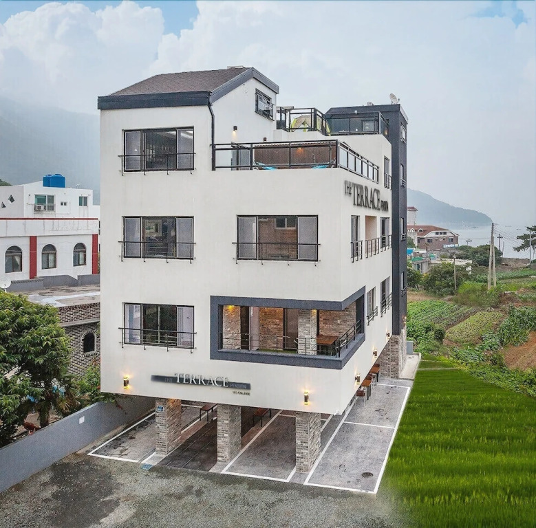 Geoje The Terrace Pension
