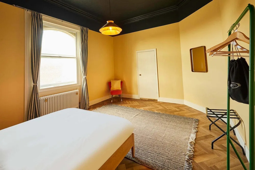 Host Stay 18 The Zetland