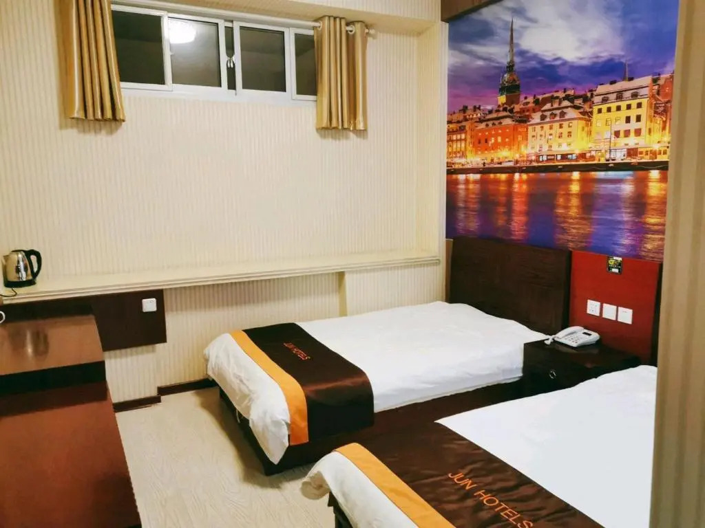 JUN Hotels Hebei Baoding Rongheng Jintai West Road