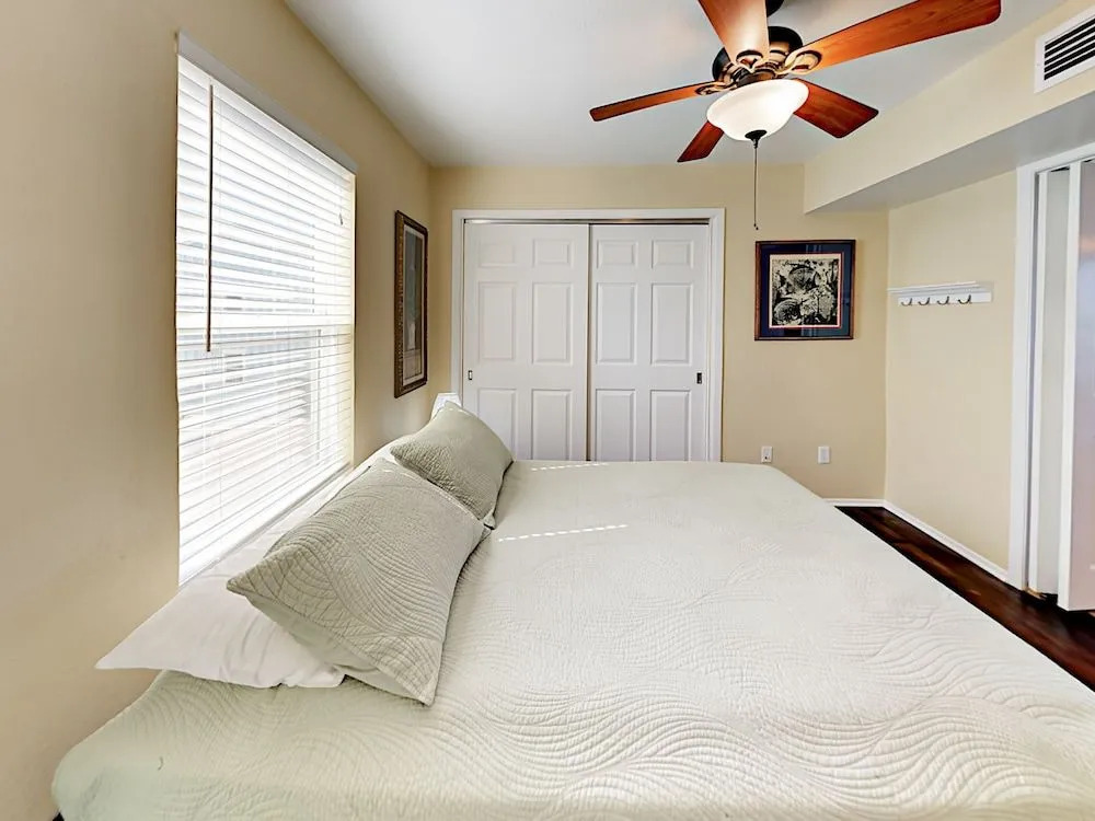3BR/3BA Direct Ocean View Lost Colony Property by RedAwning
