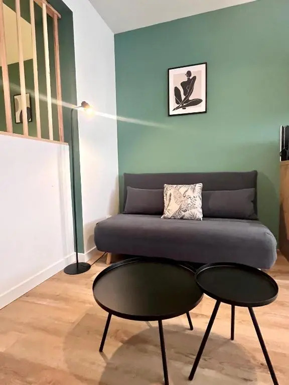 LE QUAI 1 - Spacieux Studio NEUF CALME - CLIM - WiFi - Gare à 200m