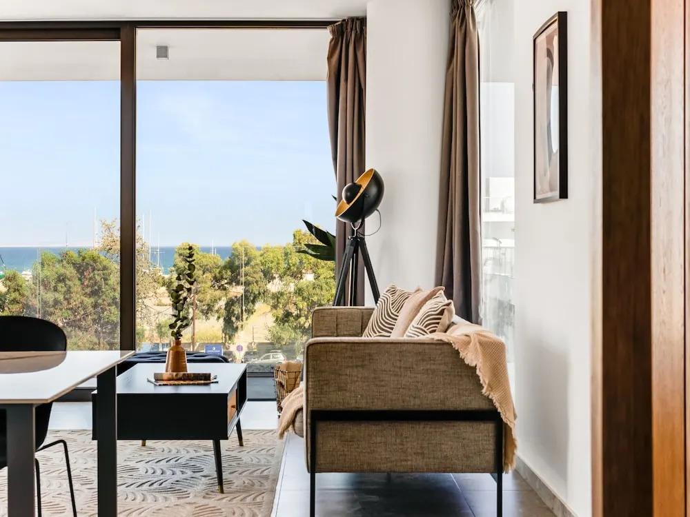 Sanders Gaia Bright 2 Bdr Apt With Sea View