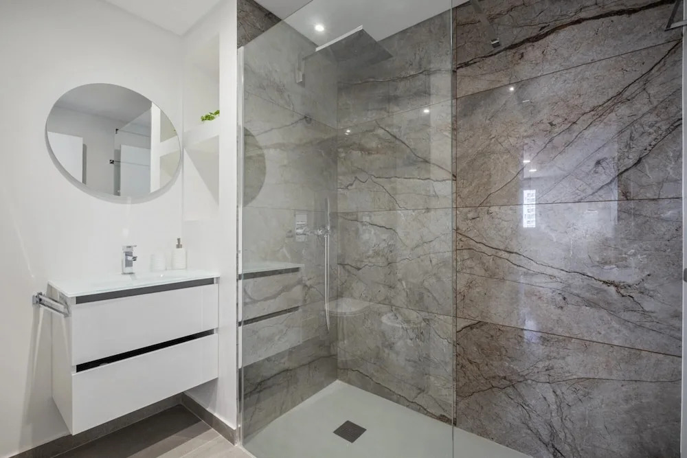 Lido Sunrise Apartment by Homie