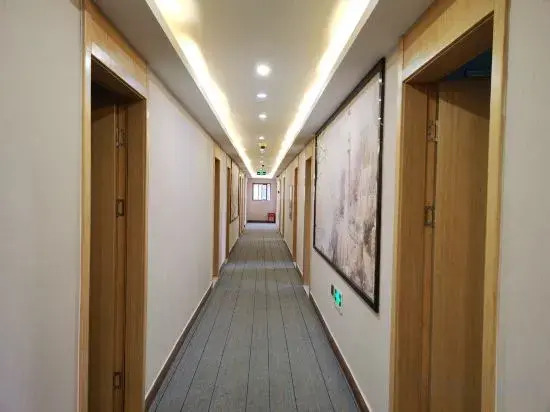 100 Inn Liangpin Hotel (Shanghai Chedun Film City)