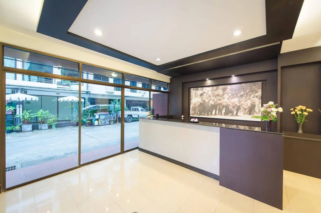 The SR Residence