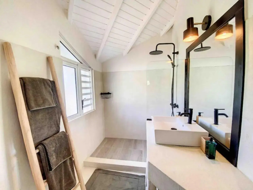 Villa Palmira, 4 min from Orient Bay beach