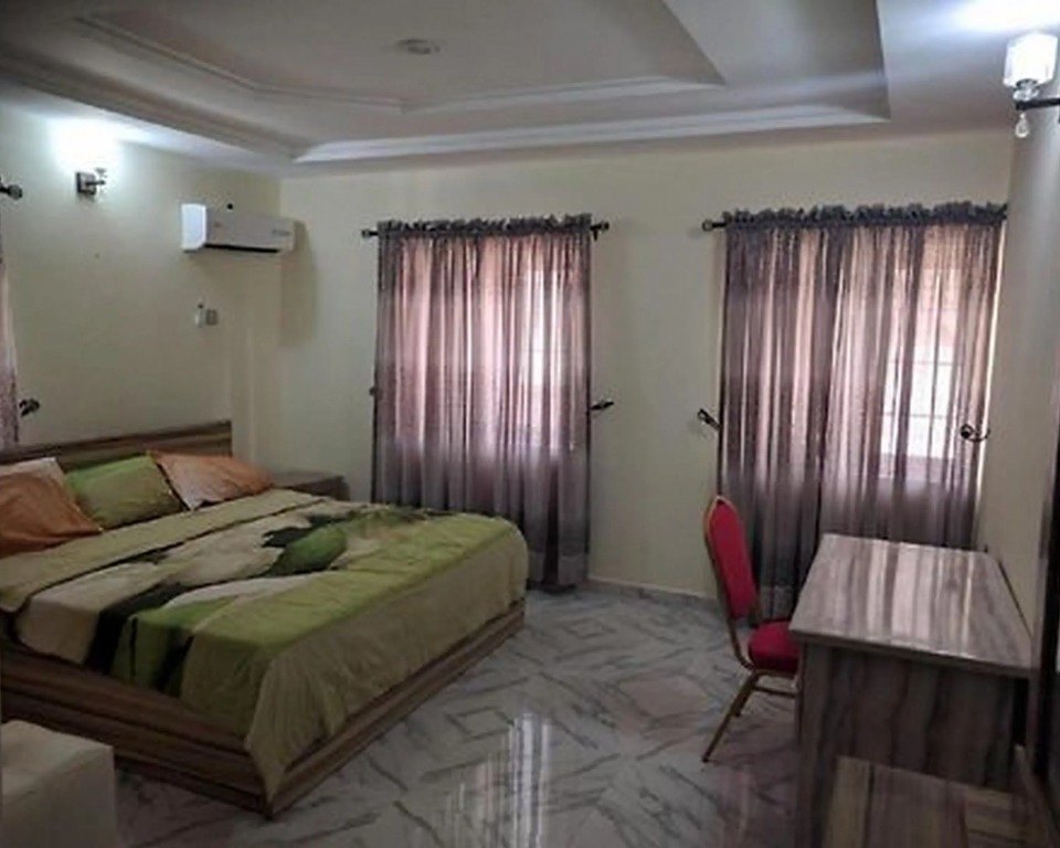 Crown Apartments Extended Stay Suites