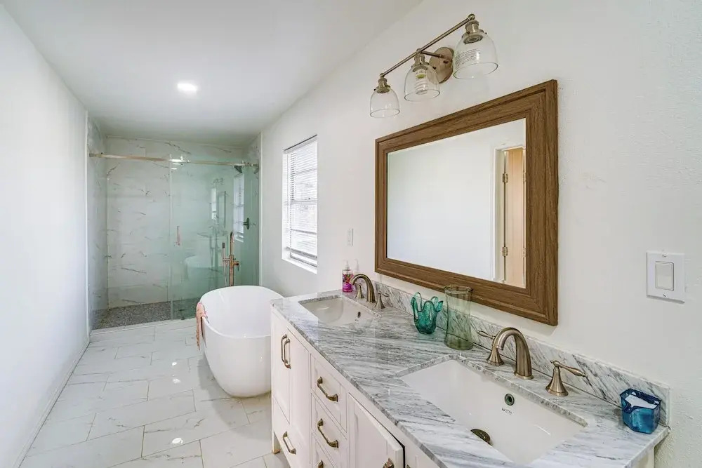 Family + Pet Friendly! Garland Home w/ Fenced Yard