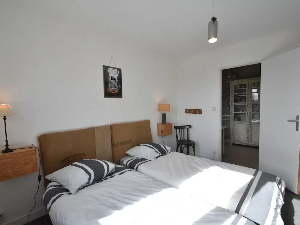 Beautiful, Renovated Cottage With Garden 500 Meters From the Beach