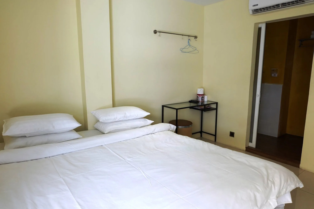 Sukhum Khaosan Au Bon Hostel
