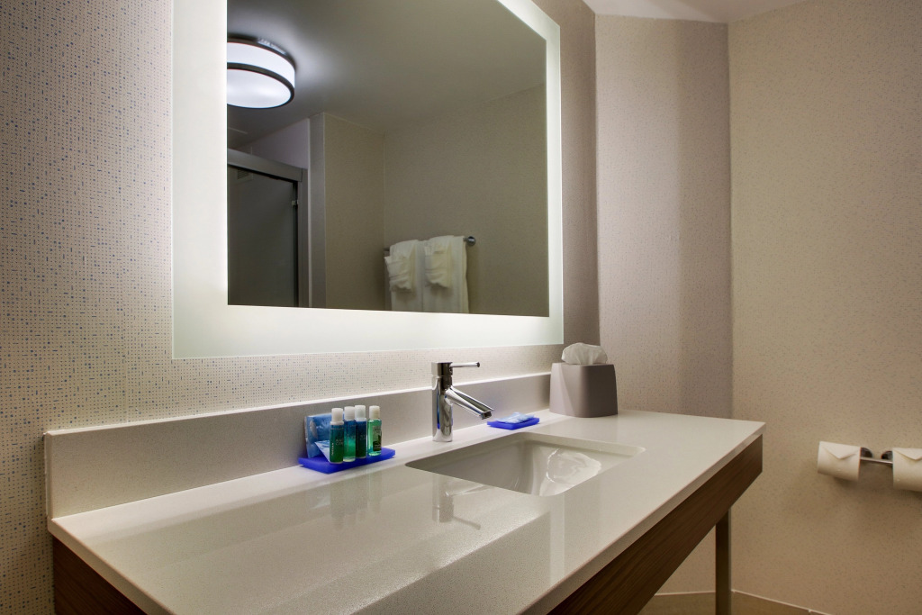Holiday Inn Express Voorhees/ Mt. Laurel by IHG
