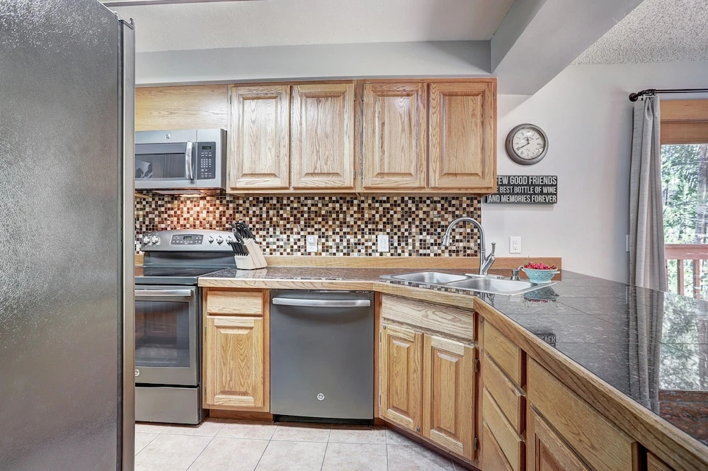 Sophie's Chalet 3 Bedroom Townhouse by Redawning