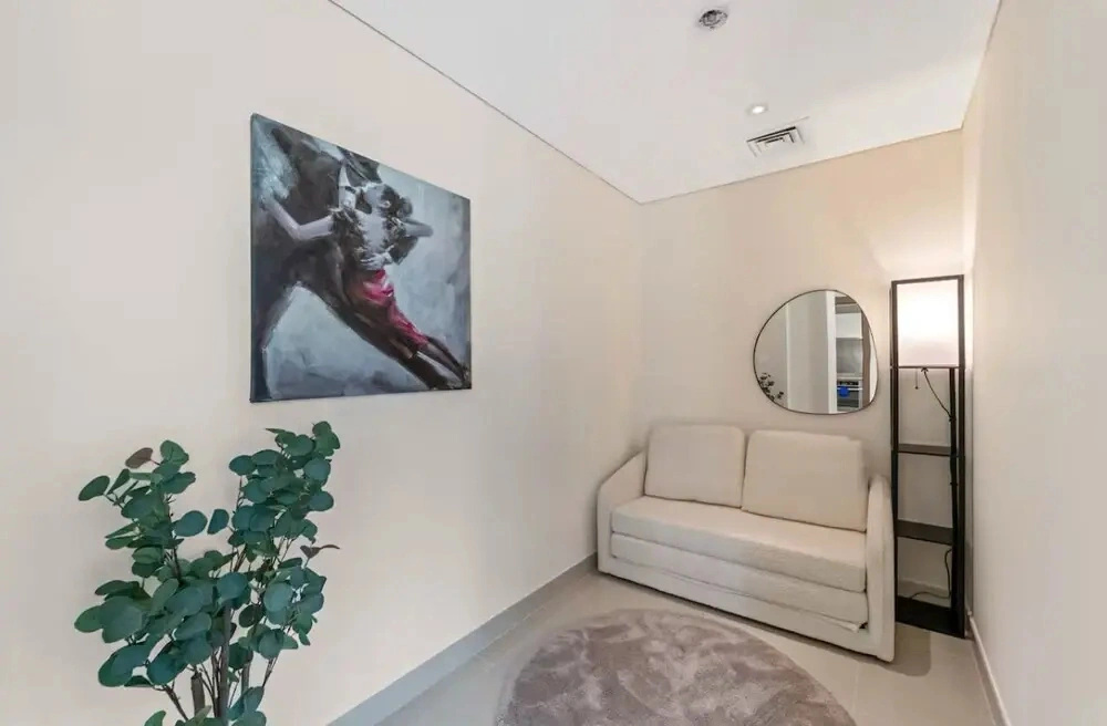 Lux Upscale Living Walk to Dubai Mall