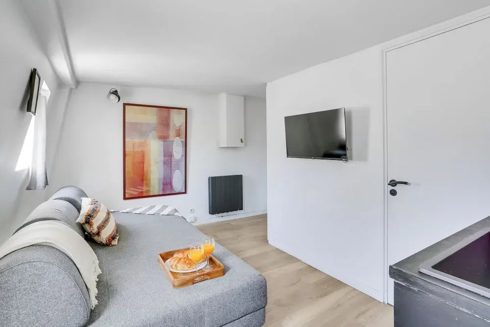 Cozy 1BR Flat in the Heart of République