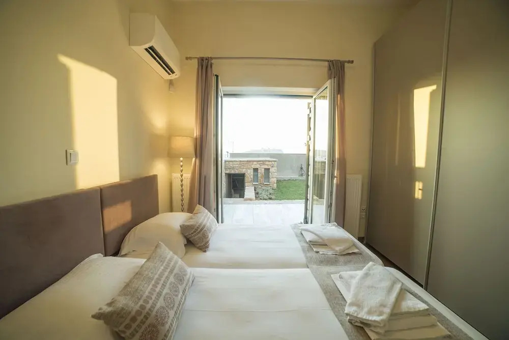 Stunning 2 bedroom house with amazing view