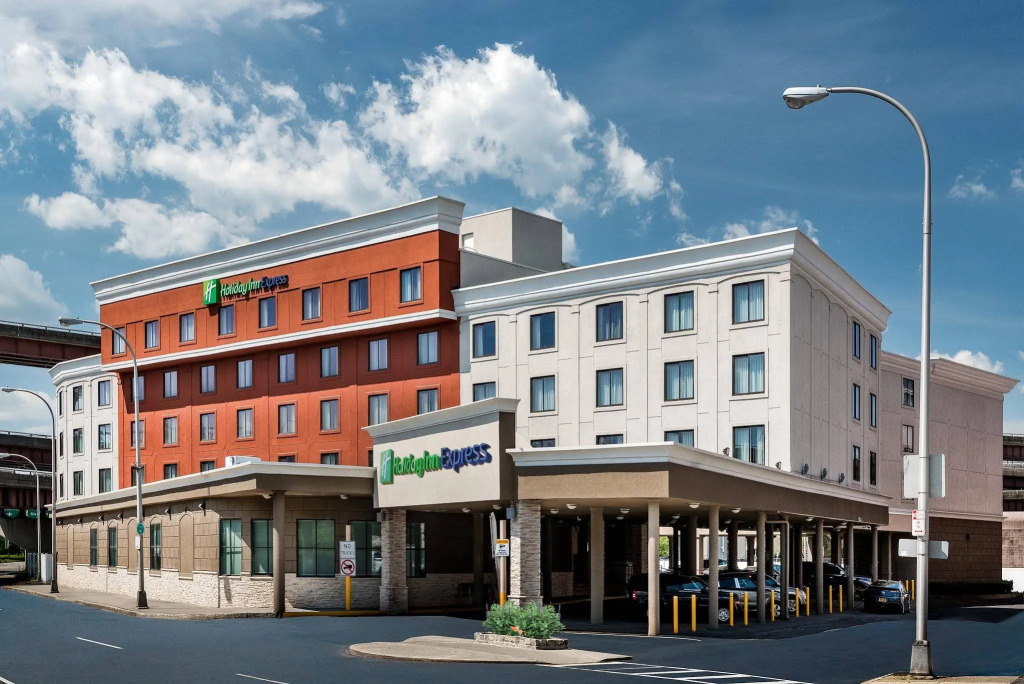 Country Inn & Suites by Radisson, Downtown Albany New York