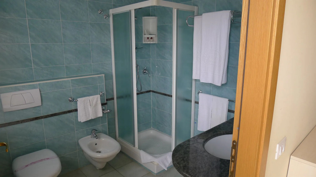 Kings House Hotel Resort