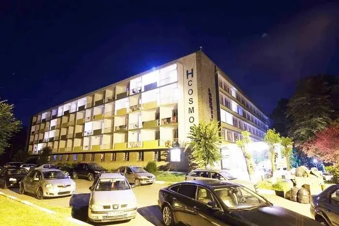 Cosmos CM