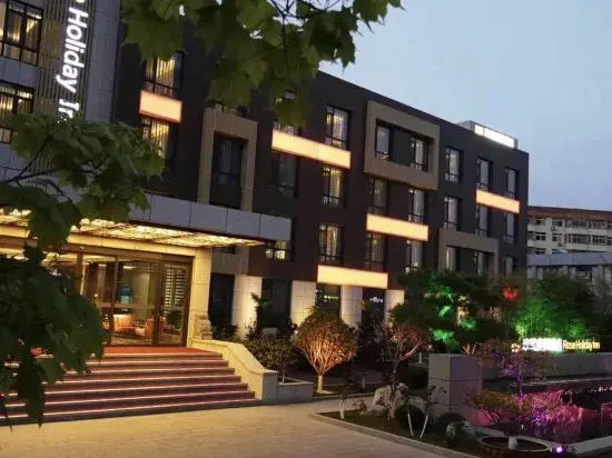 Rose Holiday Hotel