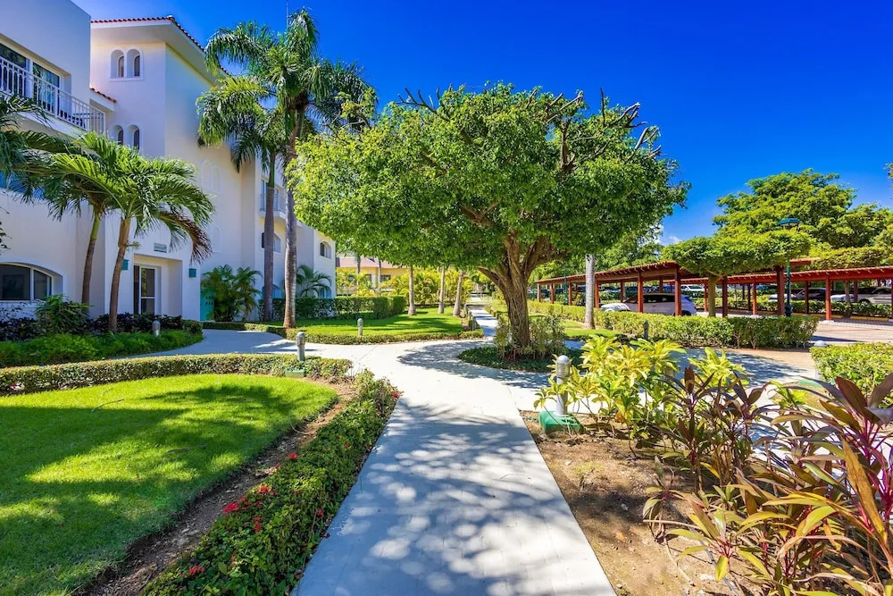 Iberostate 2BR Condo - Terrace Lake Golf Views