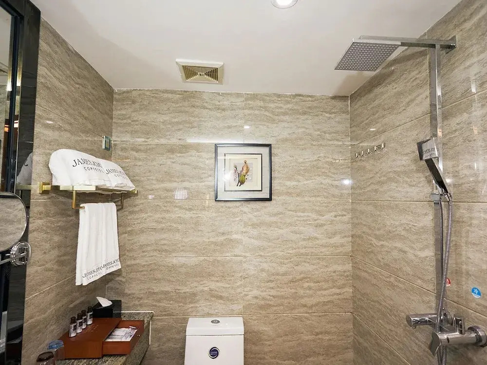 Yucheng Hotel