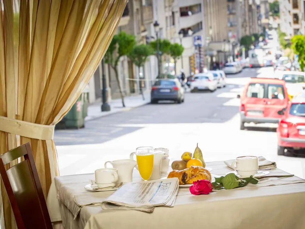 Ipanema Hotel by gaiarooms