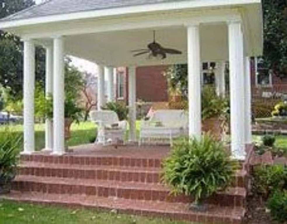 Bennett House Bed & Breakfast
