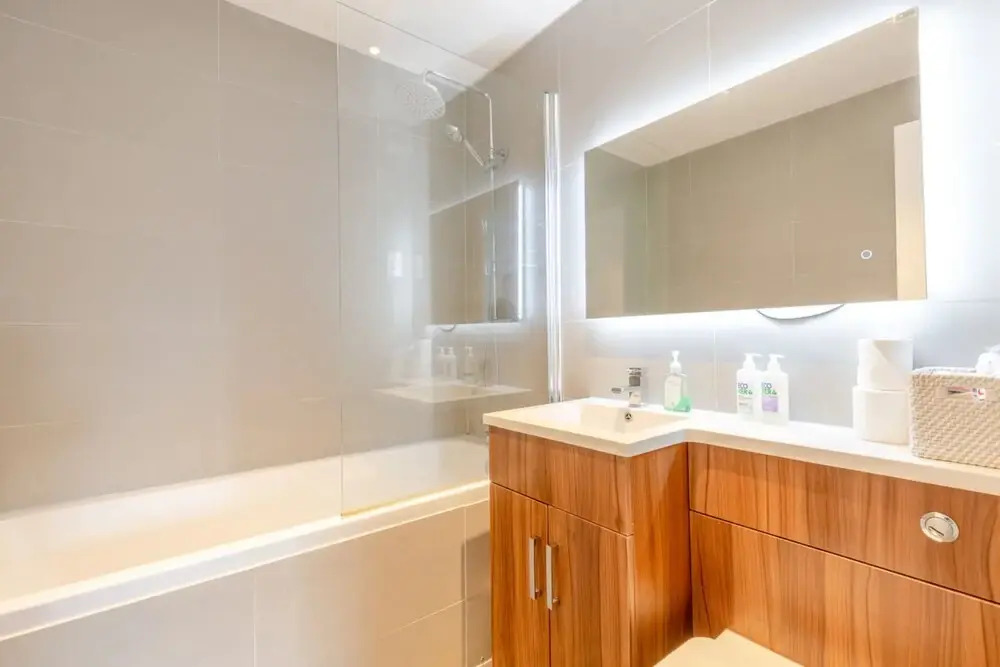 Contemporary 2 Bedroom Apartment in Bermondsey
