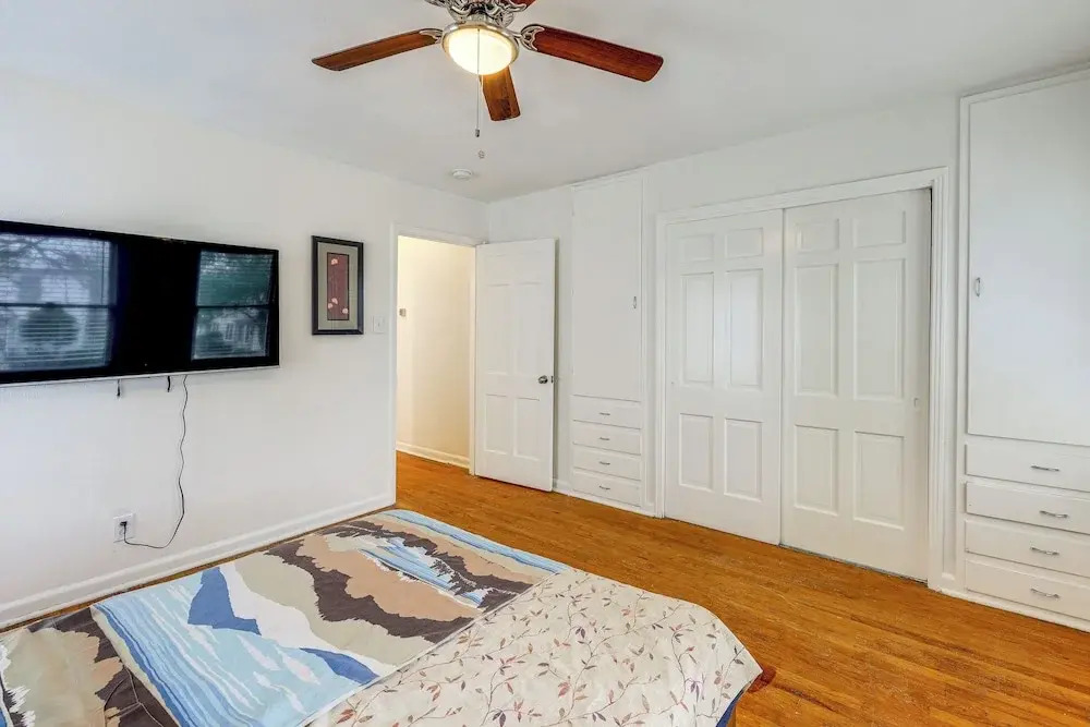 Retreat at Brackenridge Park: Cozy San Antonio Apt
