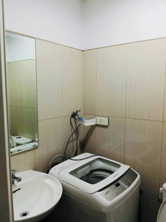Gentle Pasay City Apartment for Rent - Perfect Family Getaway Near Mall of Asia