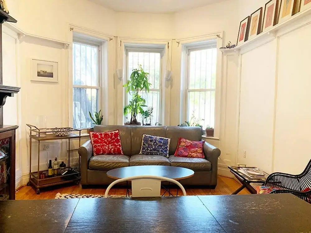 Lovely two Bedroom With Patio!