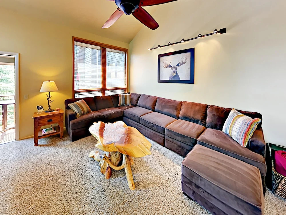 3710 Navajo Trail Townhouse Unit #74 4 Bedrooms 4 Bathrooms Townhouse
