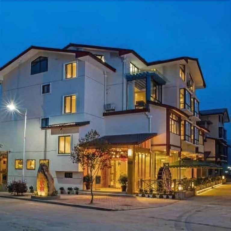 Sanqiushu Meixue Hotel (Wuyishan Yilv Yangguang No.3 Branch)