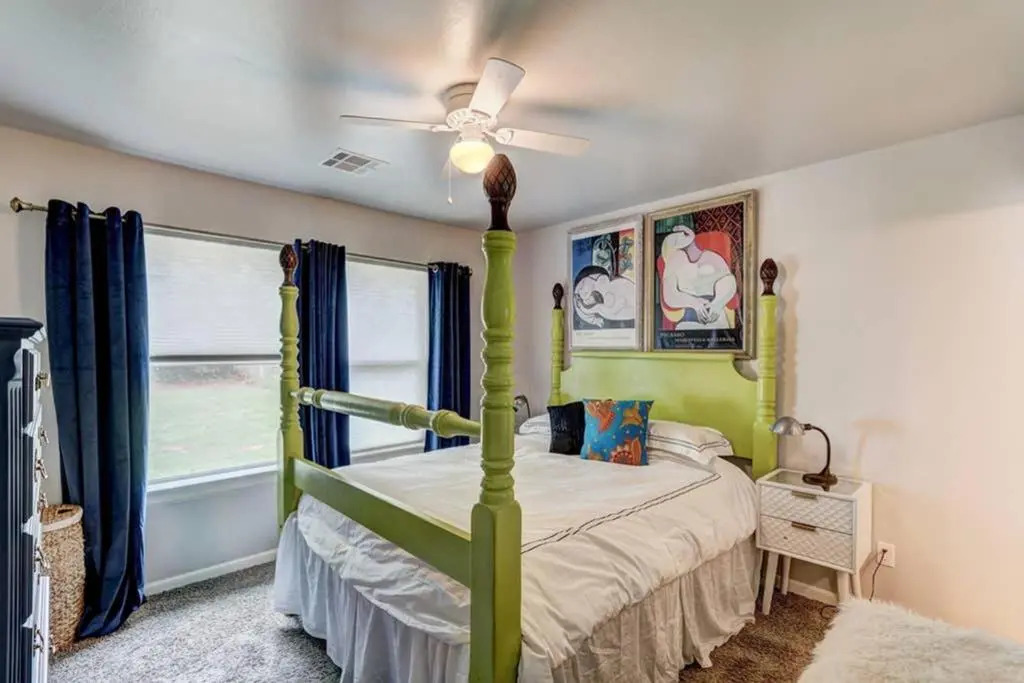 Vals Eclectic Classen Cottage