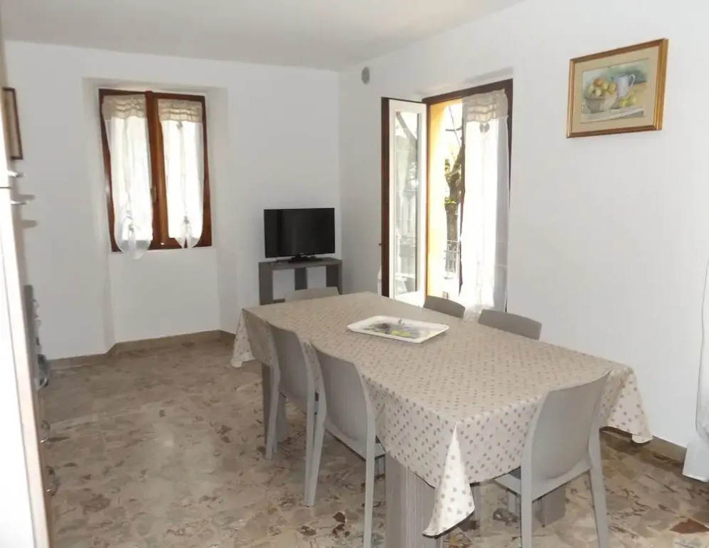 Apartment in Garda With Lake View