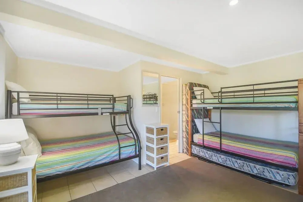 Summer Place - 24 Shearwater Street