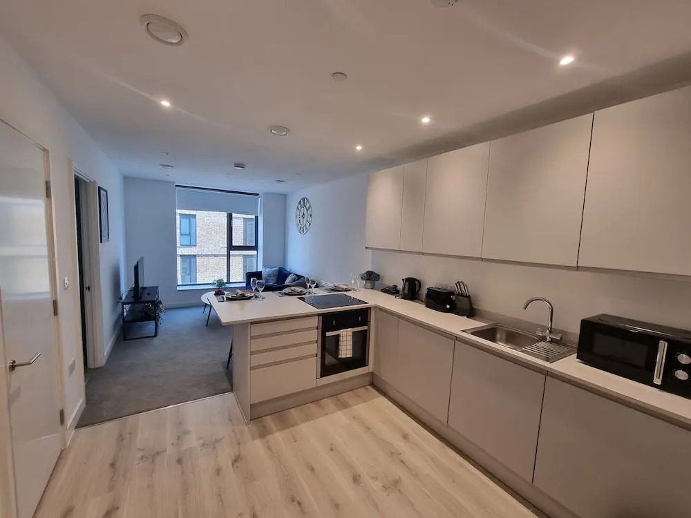 Trafford Suite Modern 1 bed With Cinema Room
