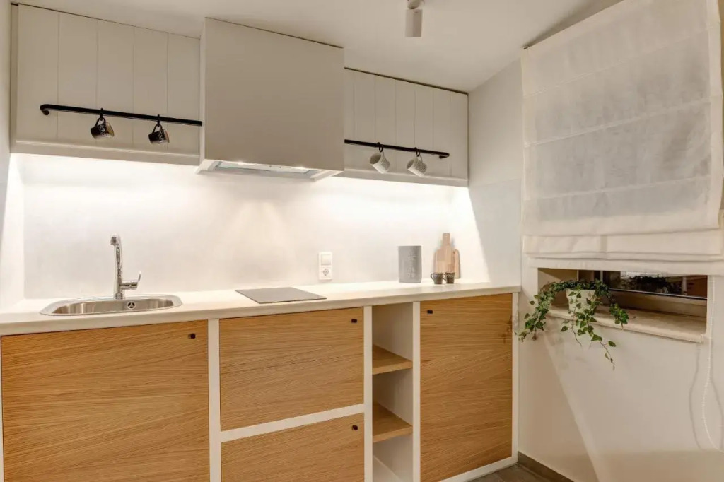 Anemolia Parga Suites