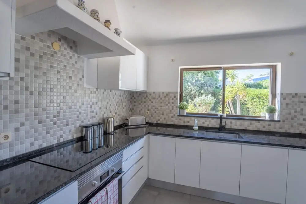 Carosim Quiet Location Close to Beach Private