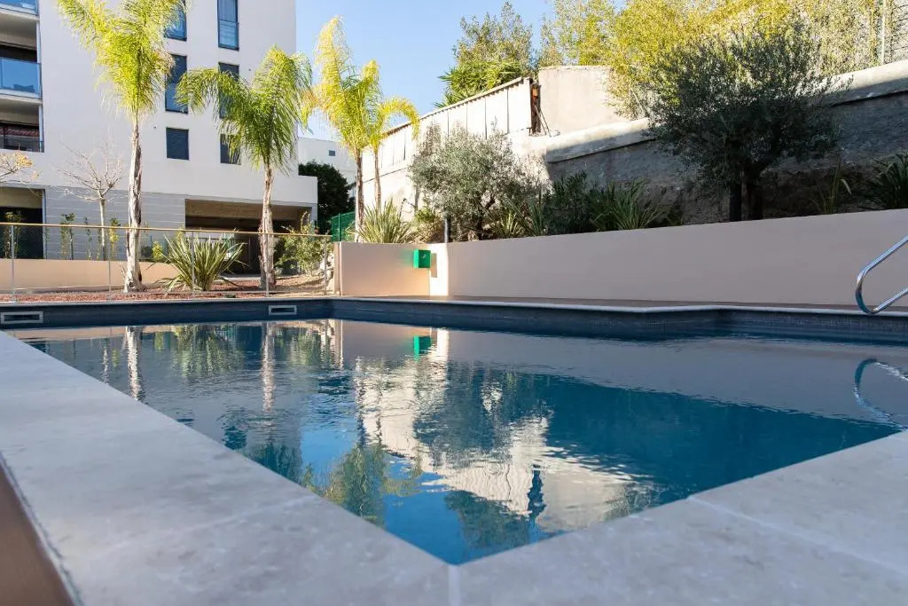 KIKILOUE CANNES 2 BEDROOM WITH GARDEN In the heart of Palm Beach