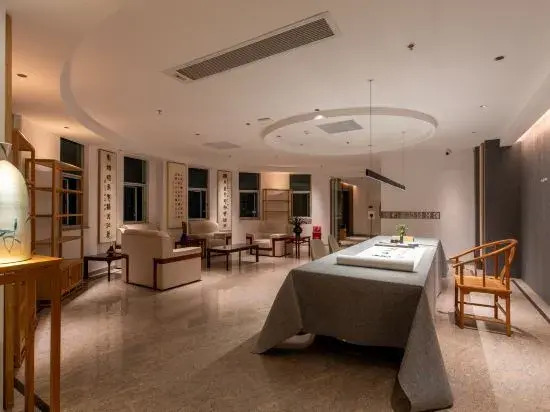 Shi  Jing Hotel