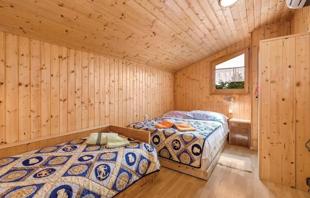Stunning Home in Moscenicka Draga With 3 Bedrooms, Wifi and Outdoor Swimming Pool