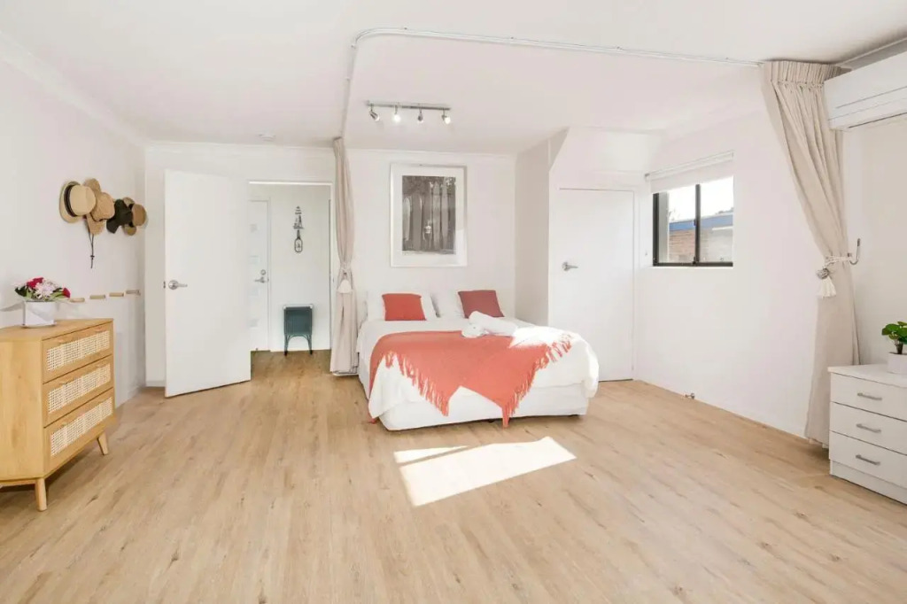 Watermans - Pet Friendly - 1 Min Walk to Beach