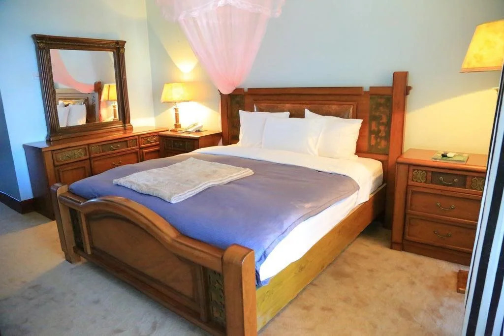 Serene Suites Hotel