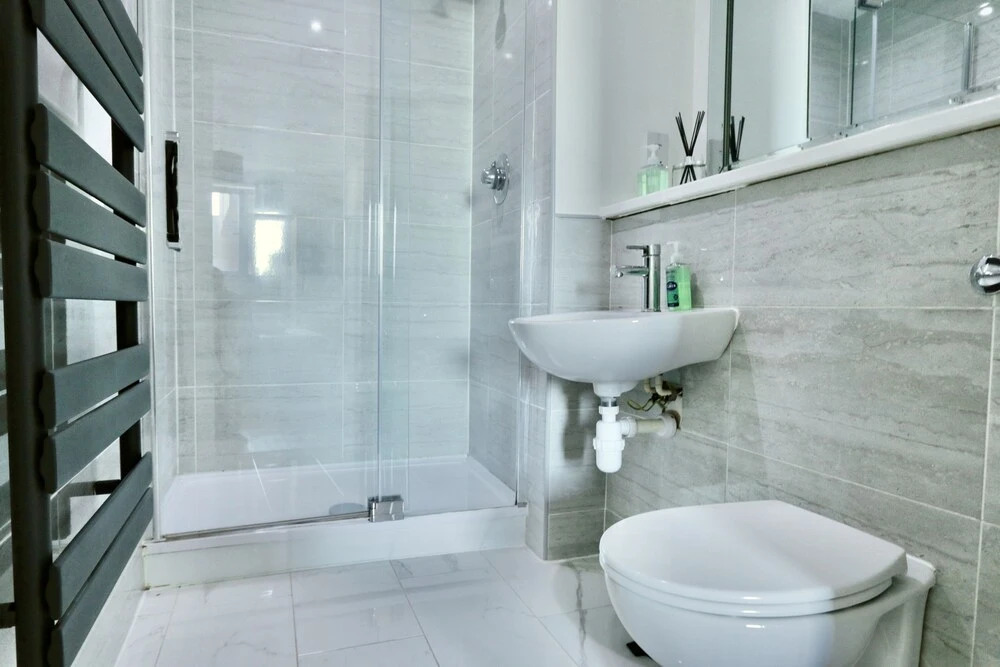 SKL Lux Two Bed With Free Parking/wifi