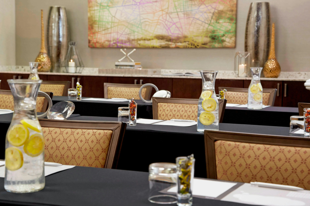Renaissance Orlando Airport Hotel