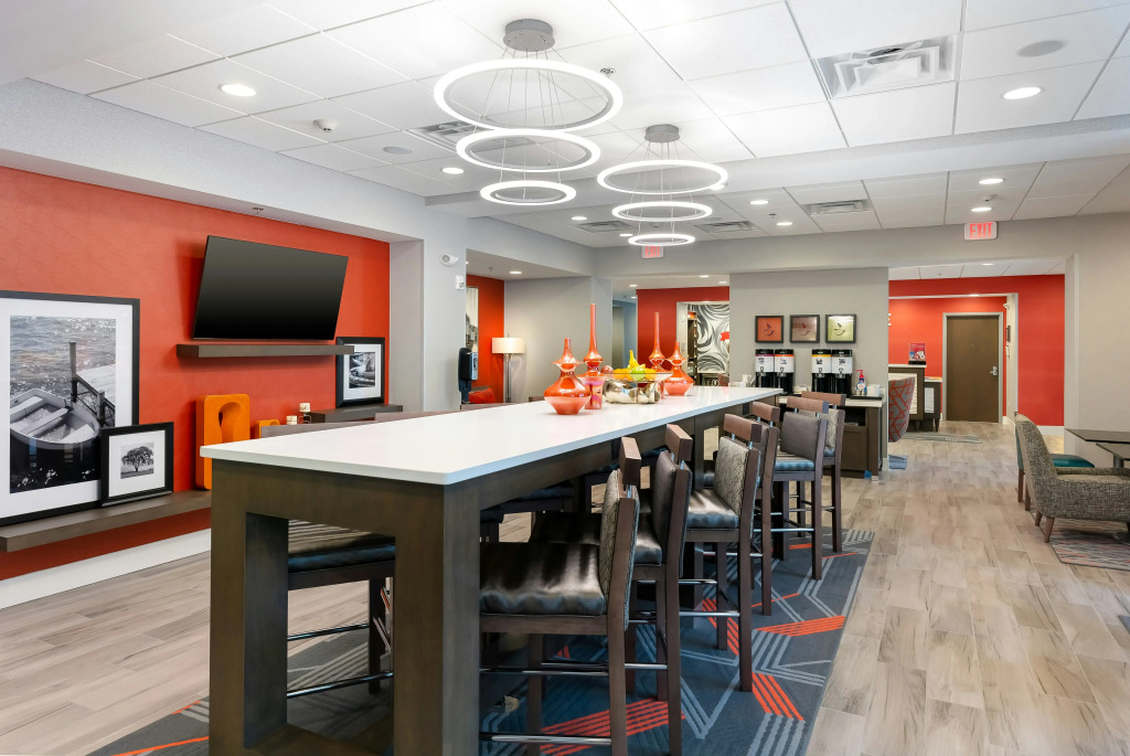 Hampton Inn Acworth